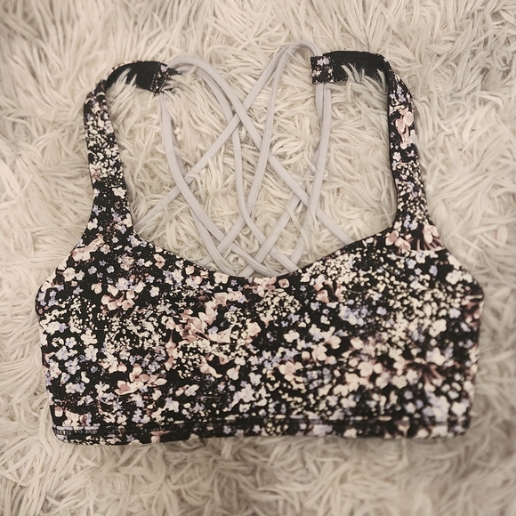 Lululemon sports bra - Picture 2 of 4